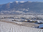 079.Le village de Châtaignier et vue sur la Pierre Avoi, janvier2005